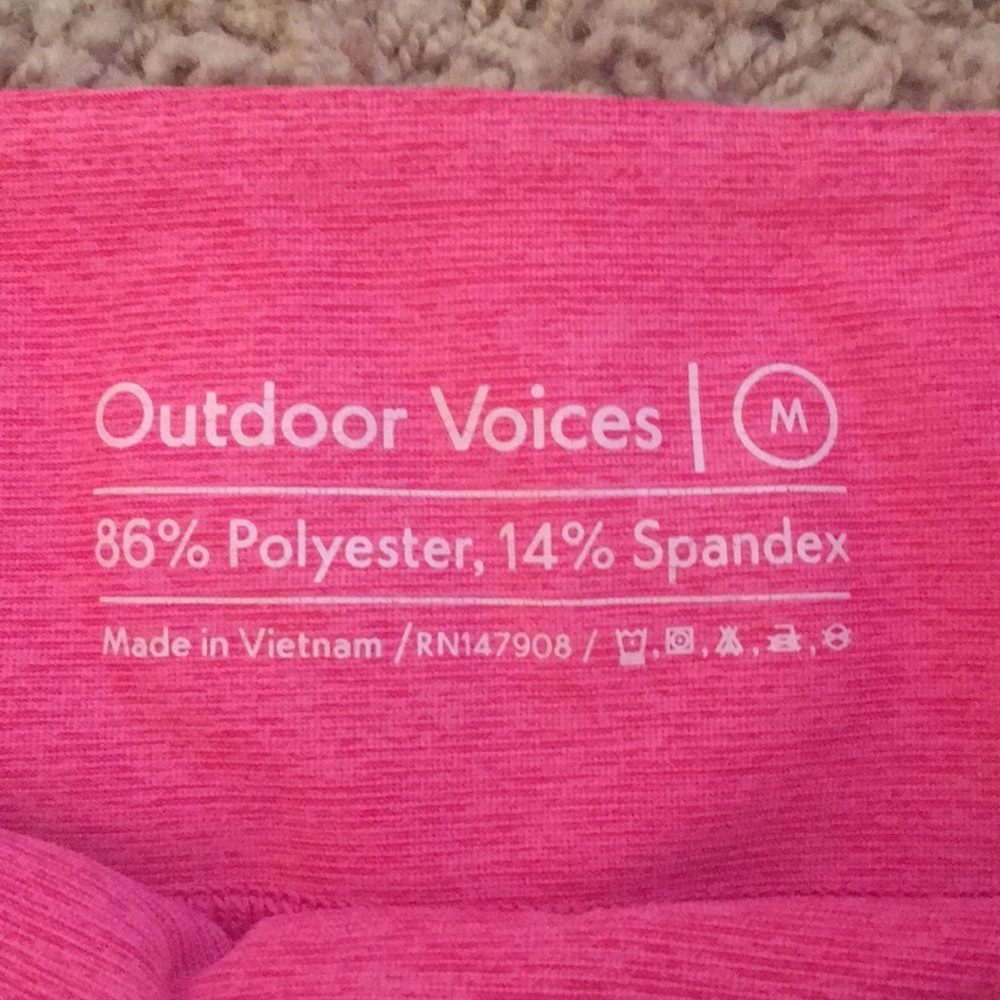 Outdoor voices 3/4 warmup leggings - Picture 3 of 3